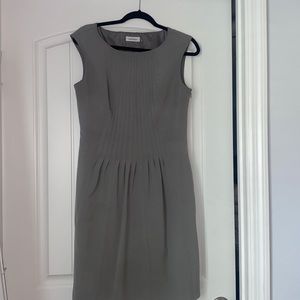 Calvin Klein gray tapered dress size 6. Perfect for the work a job interview.